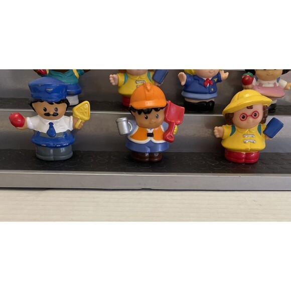 Vintage Fisher Price Little People Early 2000's Mixed Figures Lot Of 11 - Picture 9 of 13